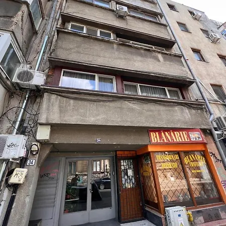 Emi Apartment *
